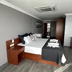 Meu La Boutique